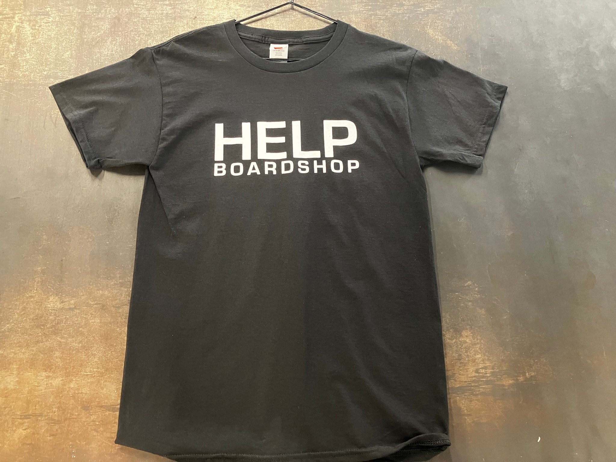 Newera■Caps on the Skateboard T-shirt ■送料込 NEW ERA ニューエラ 韓国企画 半袖Tシャツ スケートボード