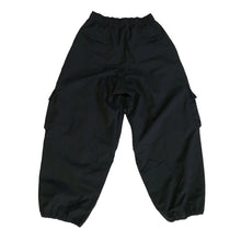 Load image into Gallery viewer, Bynd x Vailiens Snowpants- Black